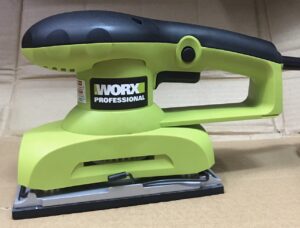 Máy chà nhám rung 260W Worx Green WU639