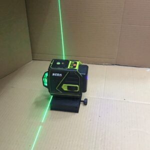 Máy cân bằng laser 8 tia xanh SZDA