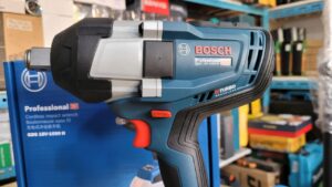 Máy siết bu lông BOSCH GDS 18V-1050 H (SOLO)